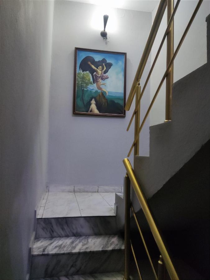 Dafina Hotel Tirana Zewnętrze zdjęcie