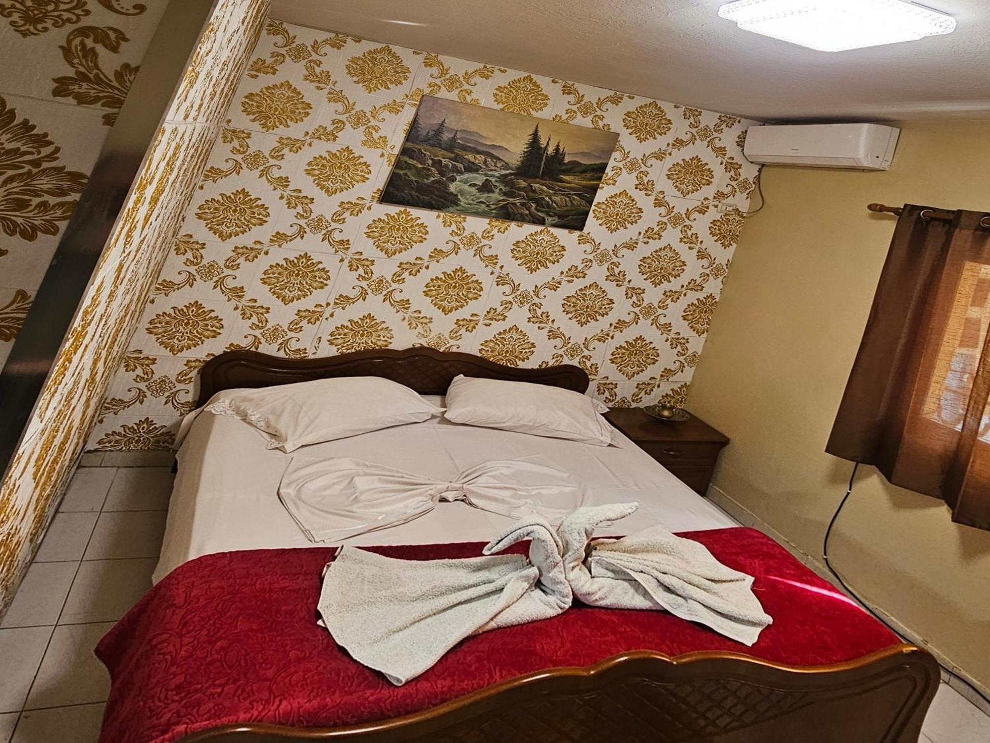 Dafina Hotel Tirana Pokój zdjęcie