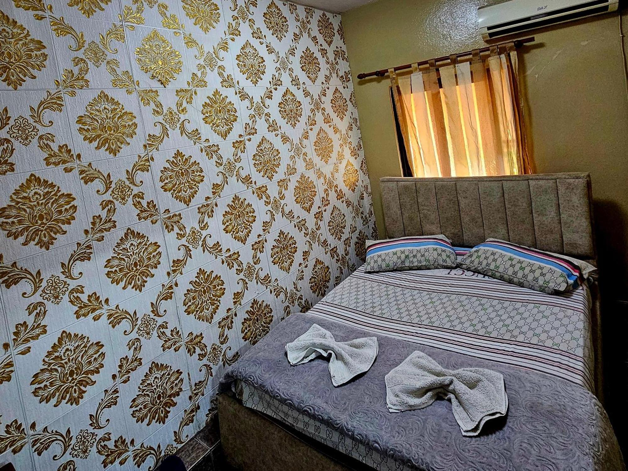 Dafina Hotel Tirana Pokój zdjęcie