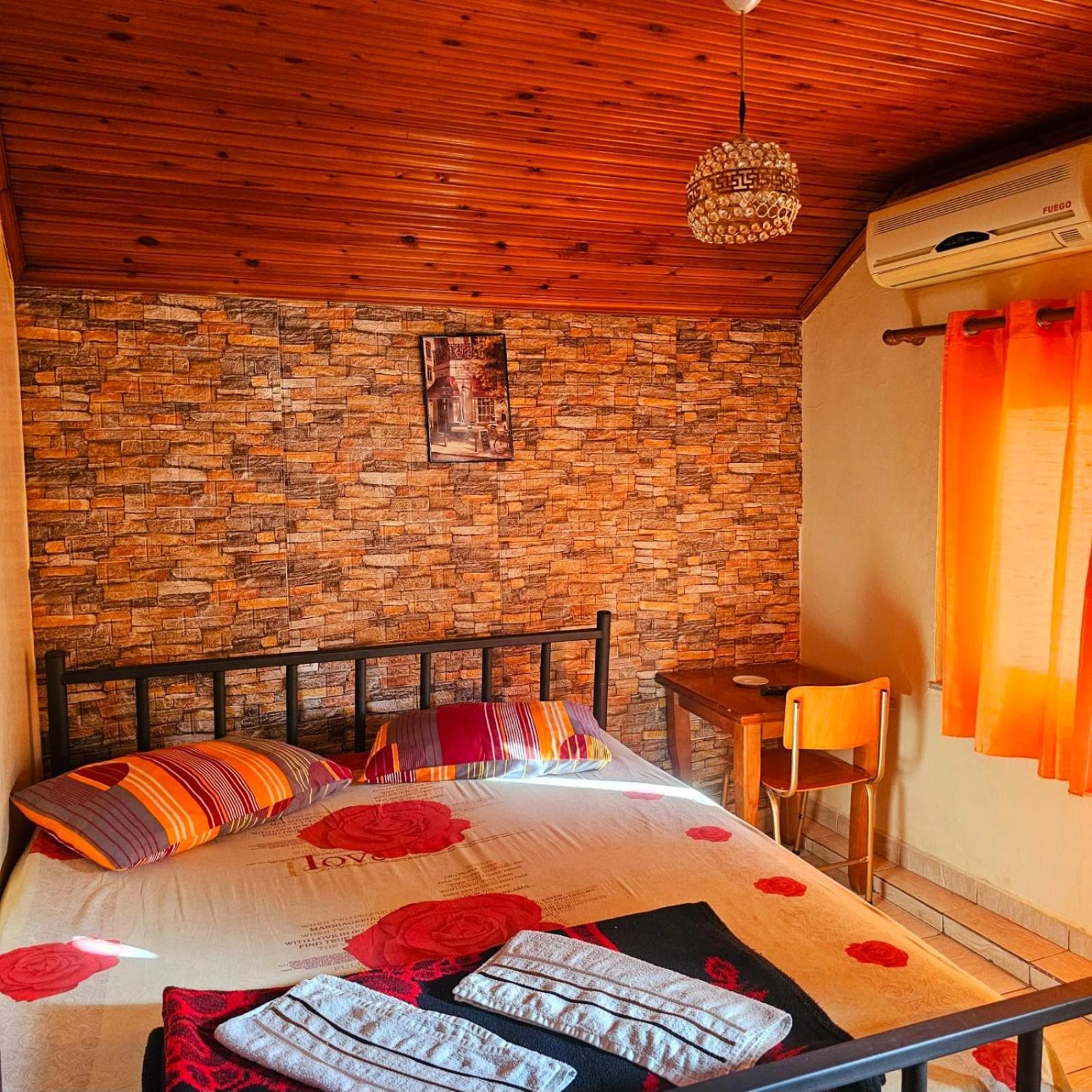Dafina Hotel Tirana Zewnętrze zdjęcie
